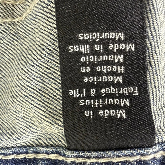 Calvin Klein Lean Bootcut Denim Jeans NWT Medium Wash 6 X 32 Class Straight Leg - Picture 7 of 8